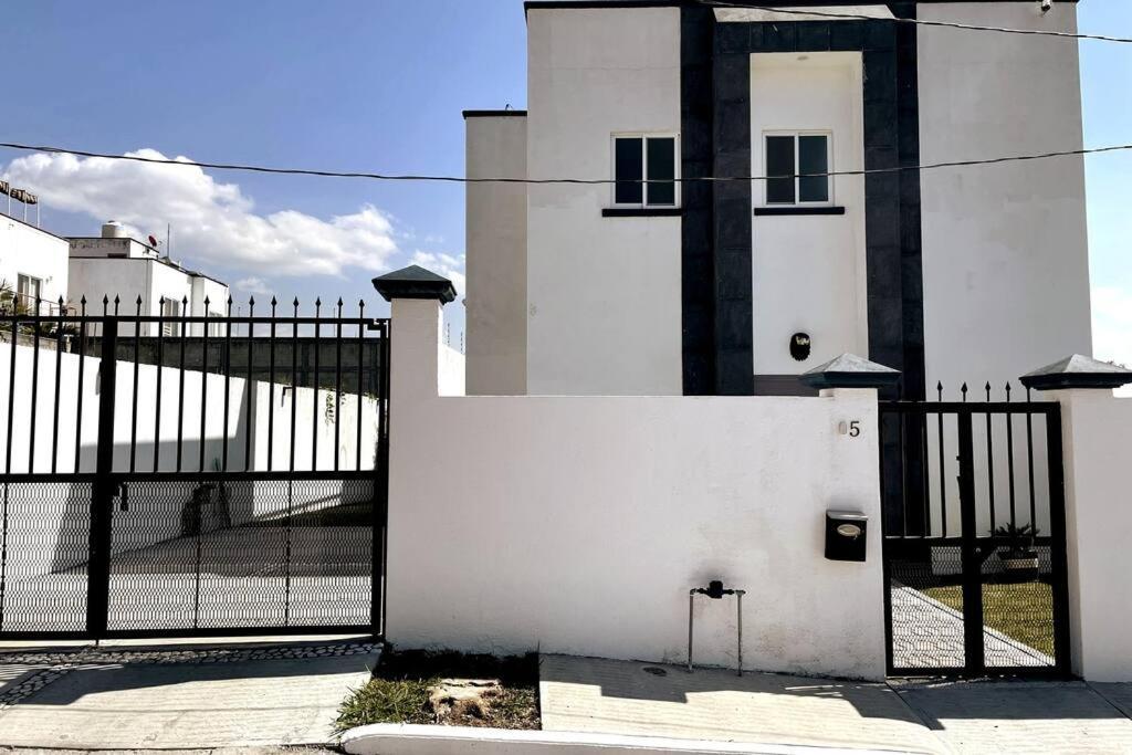 فيلا Casa Lycha تلاياكابان المظهر الخارجي الصورة